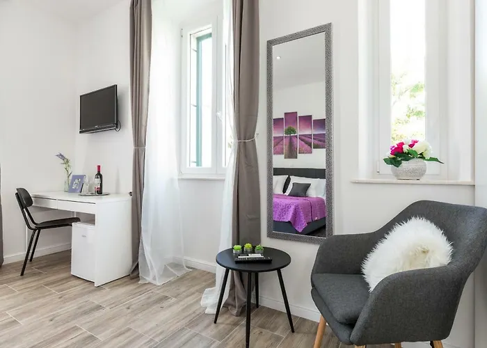 بيت ضيافة Seabed Rooms1 سبليت